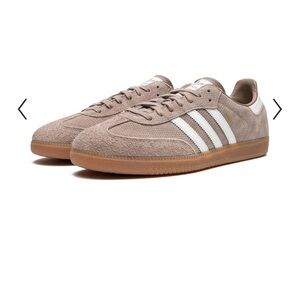 Adidas Women’s Chalky Brown Suede Samba OG Sneakers with White Stripes size 6